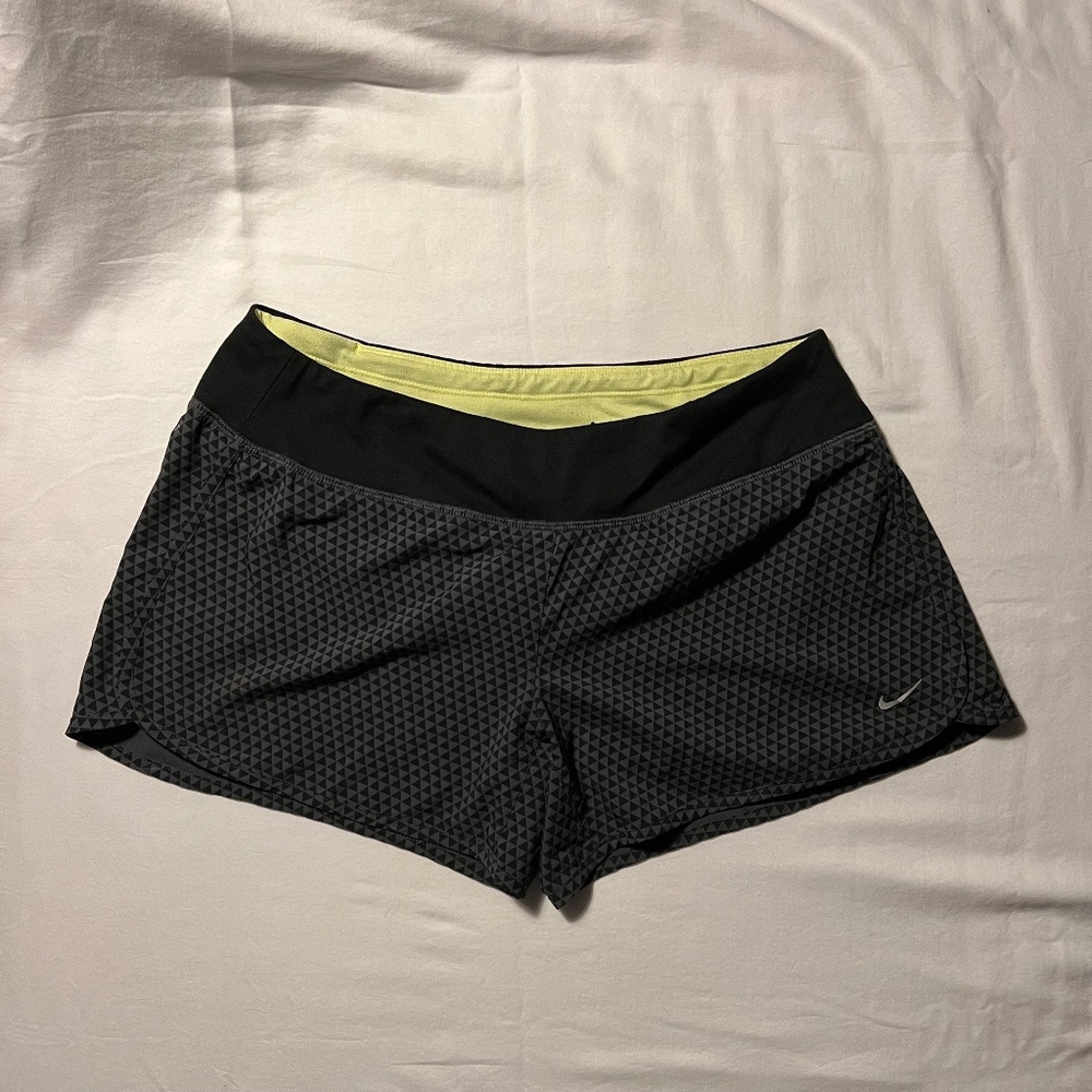 Nike Women's Running Short Black Grey Triangle Pattern